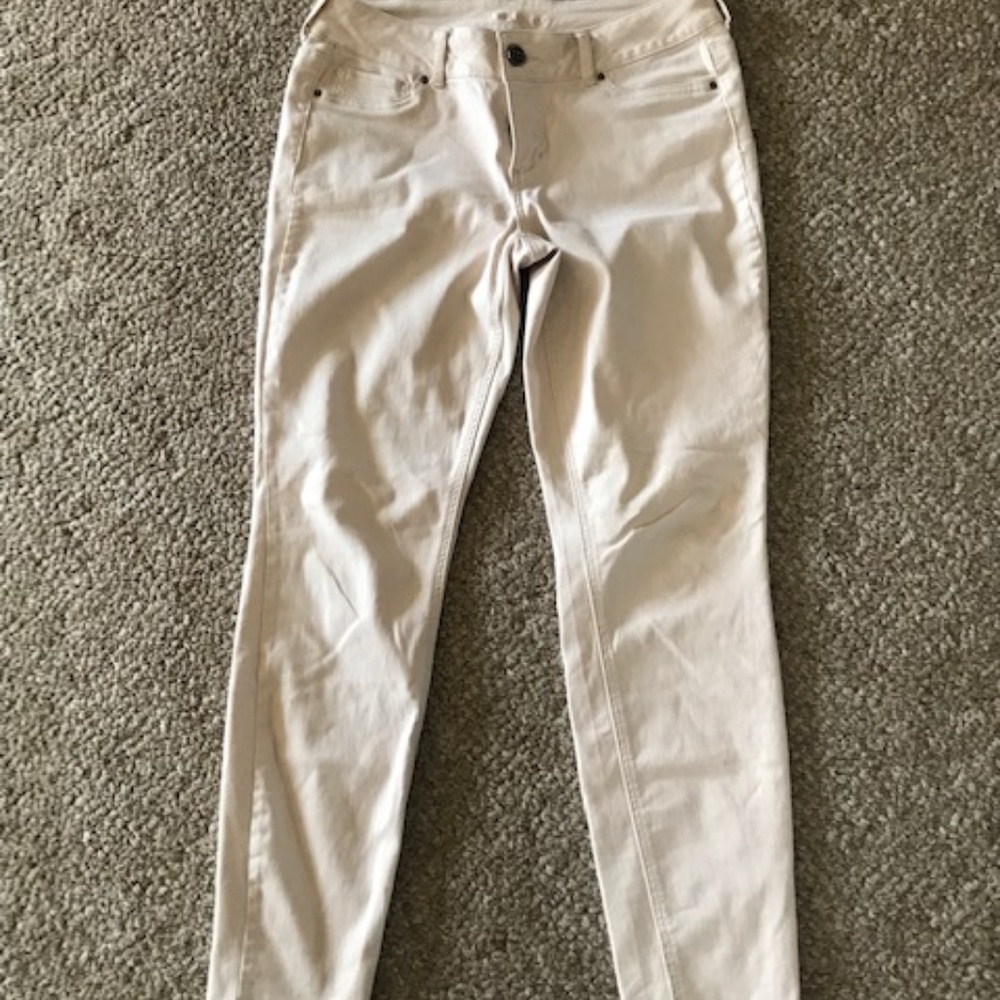 Jeggings, stretchy pants